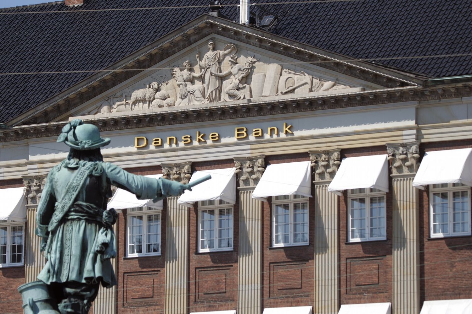 DANSKE BANK 3